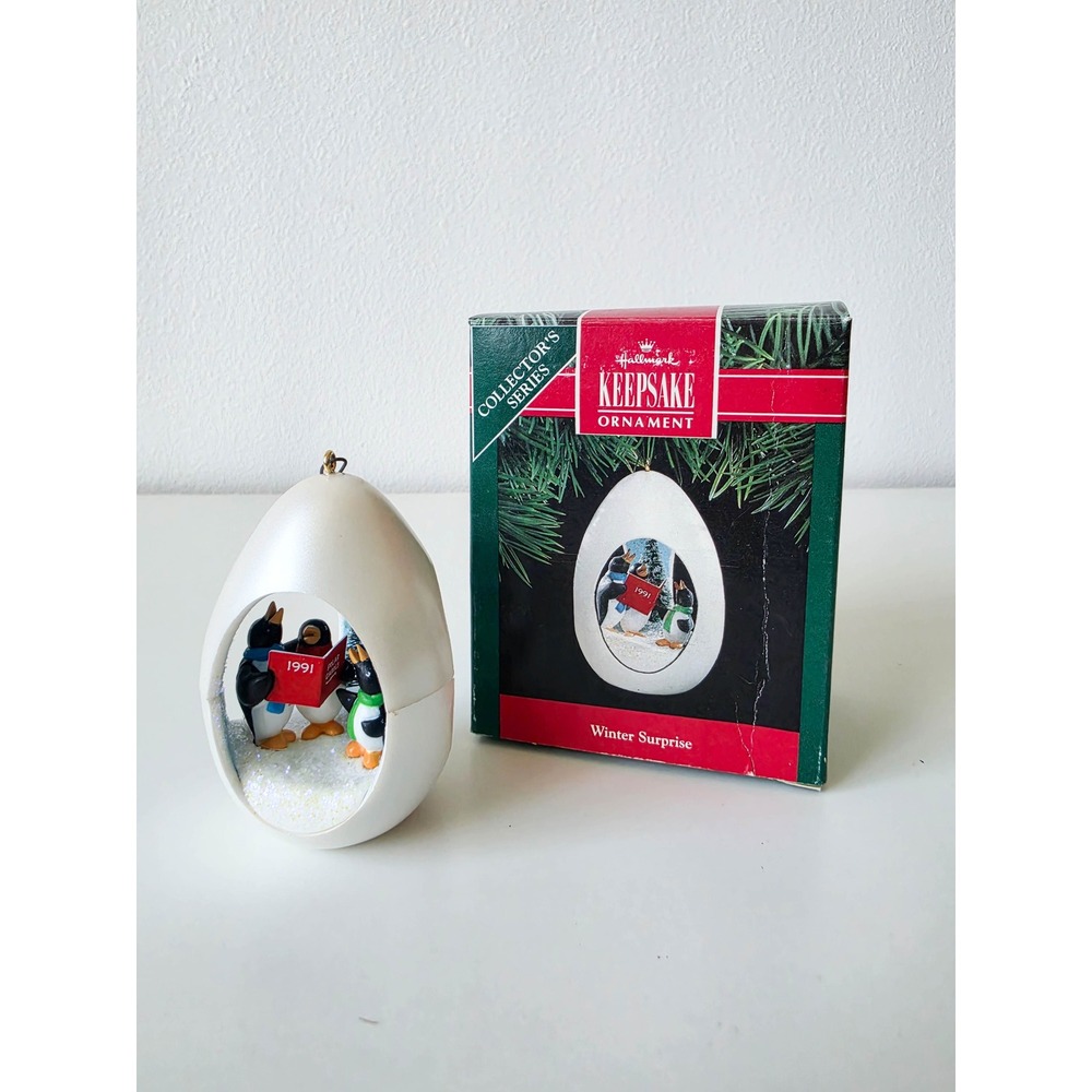 Vintage 1991 Hallmark Keepsake Ornament Winter Surprise Penguin Series Diorama